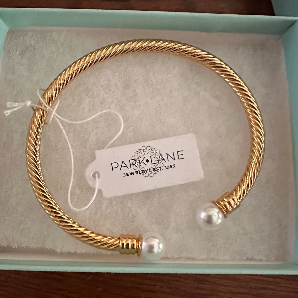 Park Lane Twisted Gold Bracelet with Pearl Ends